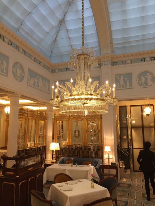 Opulently Decorated Room Classical Opulently Decorated Room Classical