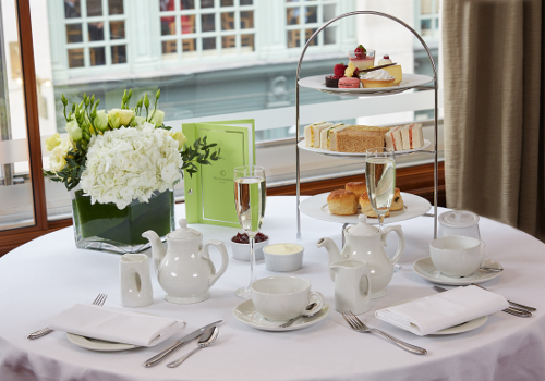 Afternoon Tea Lover's Guide to a day out in London | Afternoon Tea at the Cavendish London and walk down Jermyn Street