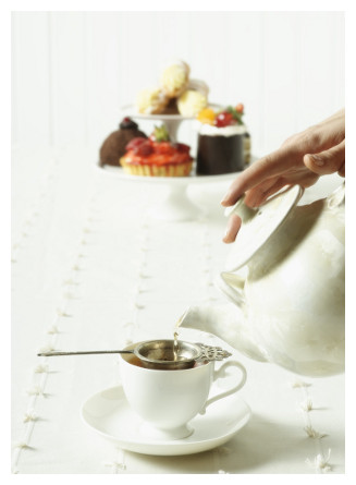 Tea Pouring Large